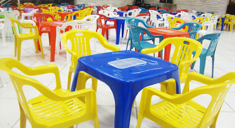 Conjunto Infantil (01 mesa c/ 4 cadeiras infantis)